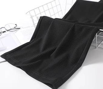 ボトムス パンツ ストレートパンツ カジュアルパンツ レギュラー丈 ストレート ポケット ハイウエスト ウエストゴム 伸縮性 かわいい 大人可愛い シンプル カジュアル 大人 おしゃれ お洒落 かっこ