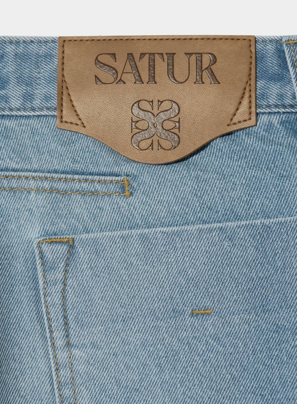★送料・関税込★SATUR★Classic Chelsea Denim Pants★ SATUR】 CLASSIC CHELSEA DENIM PANTS : LIGHT WASHED BLUE