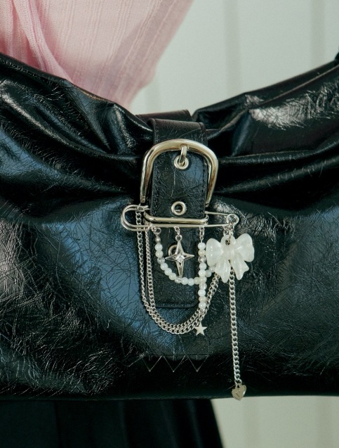 Ribbon hobo buckle shoulder bag リボンホーボーバックルショルダーバッグ Ribbon hobo buckle shoulder bag リボンホーボーバックルショルダーバッグ