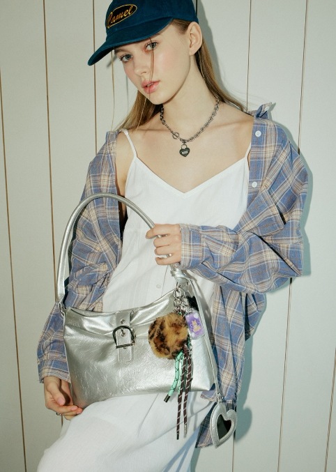 Ribbon hobo buckle shoulder bag リボンホーボーバックルショルダーバッグ Ribbon hobo buckle shoulder bag リボンホーボーバックルショルダーバッグ