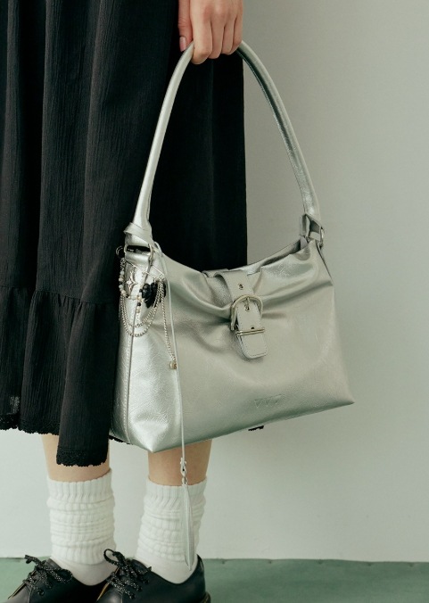 Ribbon hobo buckle shoulder bag リボンホーボーバックルショルダーバッグ Ribbon hobo buckle shoulder bag リボンホーボーバックルショルダーバッグ