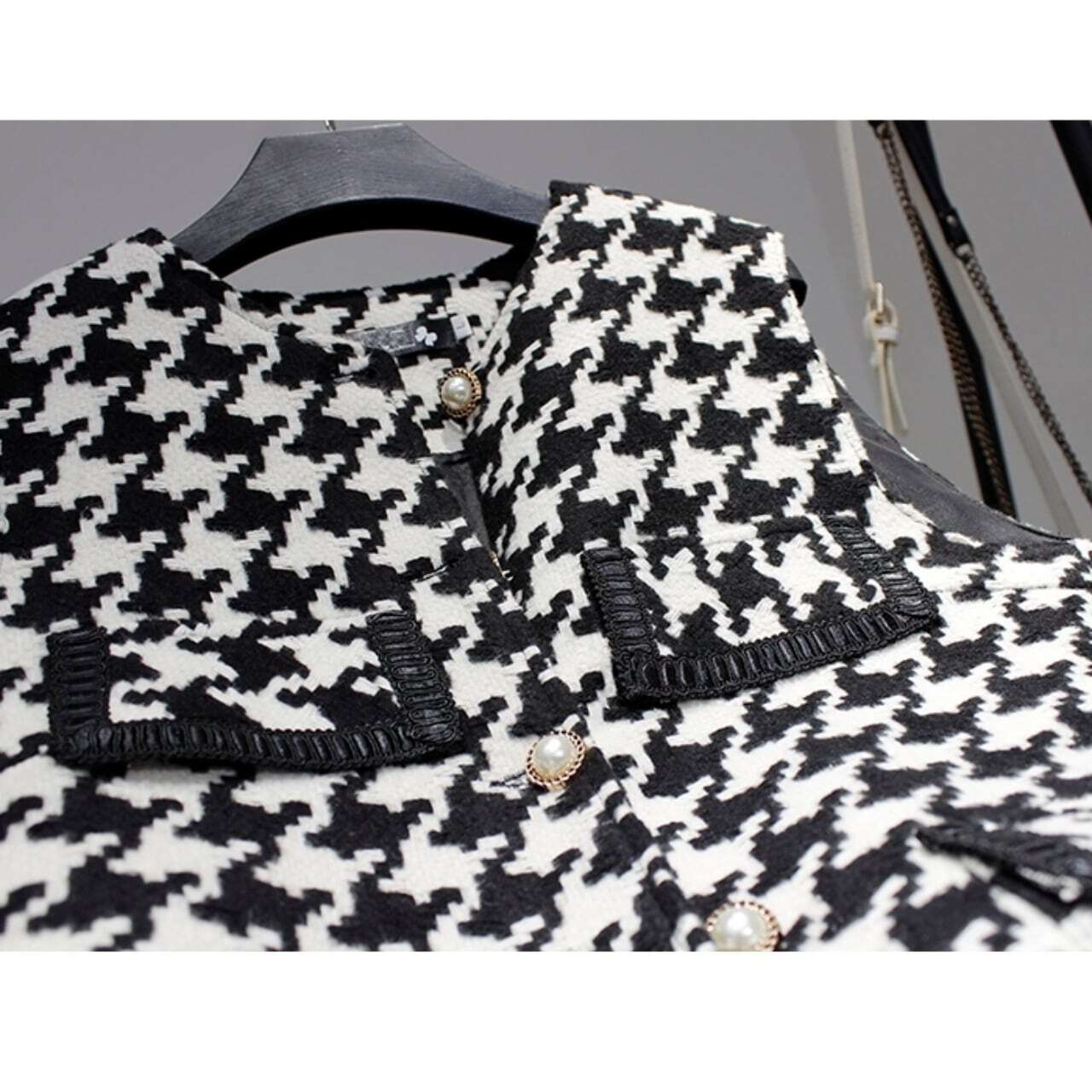 レディース 千鳥格子柄ツイードジレ ノースリーブ パールボタン バイカラー モノトーン 大人可愛い ママコーデ ママファッション 韓国系 オルチャン 人気 トレンド 新作 20代 30代 40代 きれ