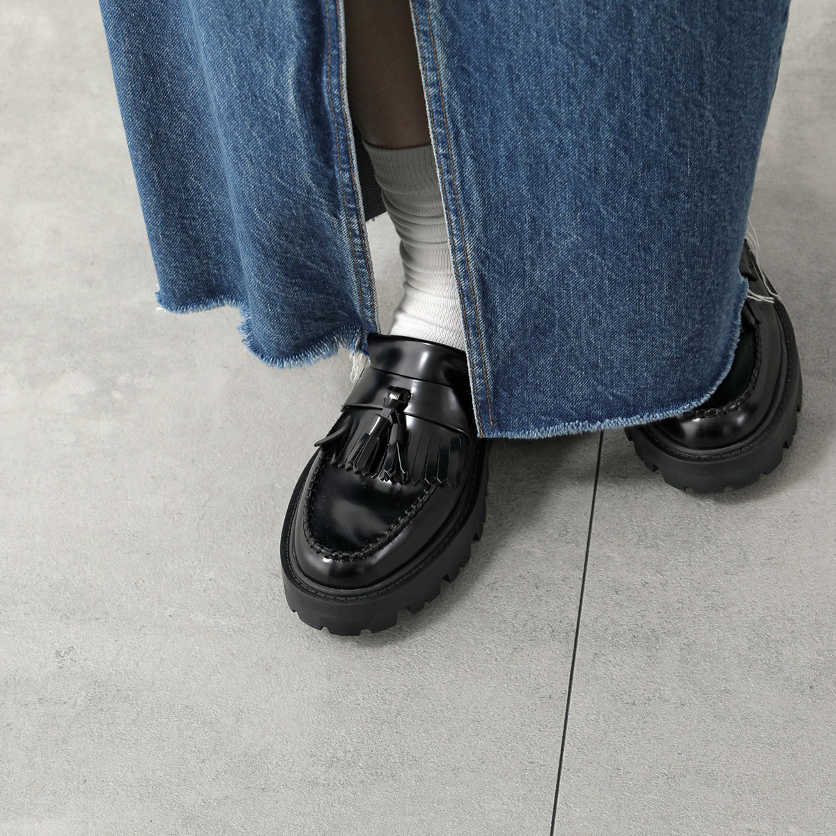 ARTESANOS アルテサノス タッセルローファー FLORENTIC NSH526-1 レディース フリンジ 厚底 プラットフォーム レザー シューズ 革靴 NEGRO