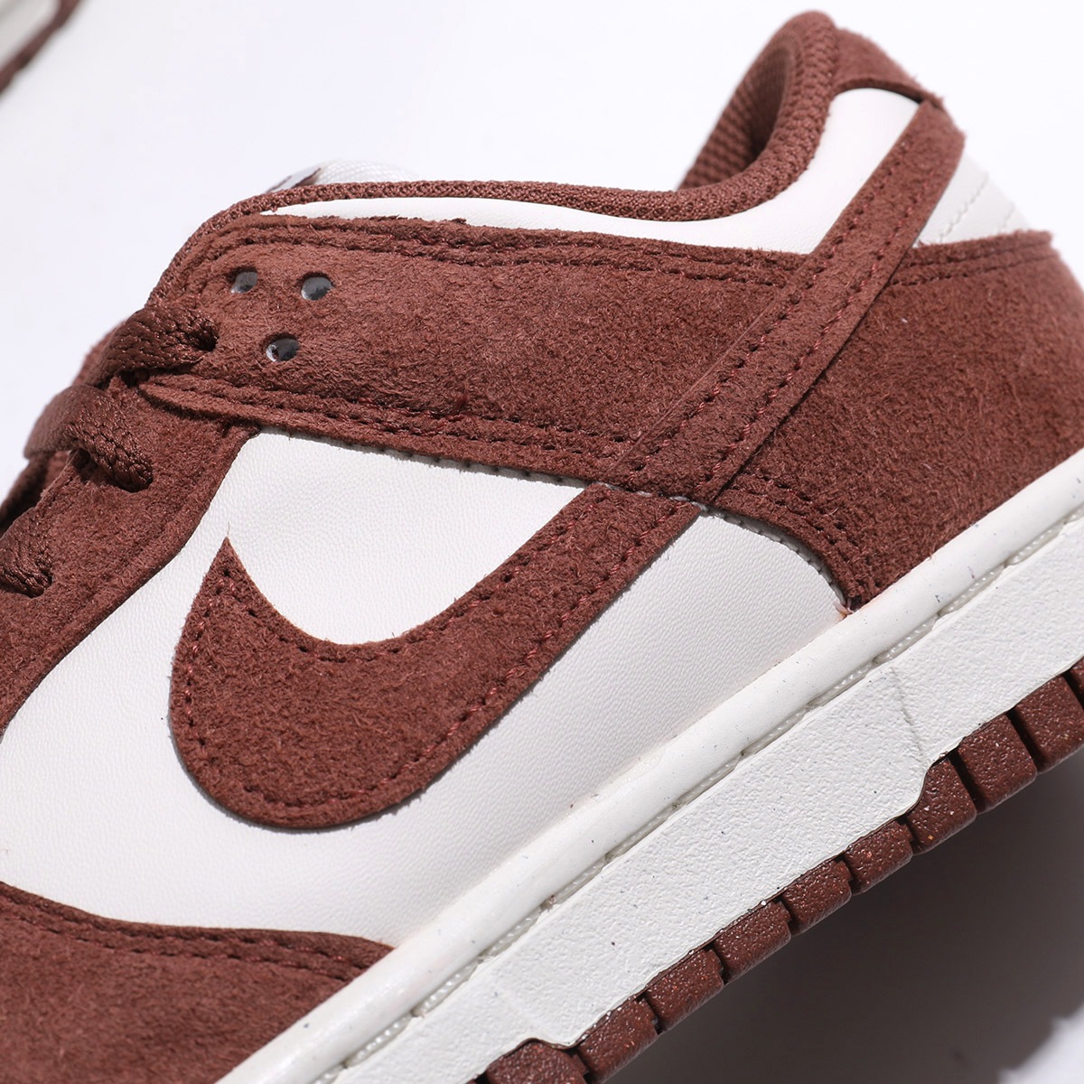 NIKE ナイキ スニーカー WMNS NIKE DUNK LOW ダンク HJ7673 レディース ローカット スウェード ロゴ シューズ 靴 001/PHANTOM-RED-SEPIA-SAIL NIKE ナイキ スニーカー WMNS NIKE DUNK LOW ダンク HJ7673 レディース ローカット スウェード ロゴ シューズ 靴 001/PHANTOM-RED-SEPIA-SAIL