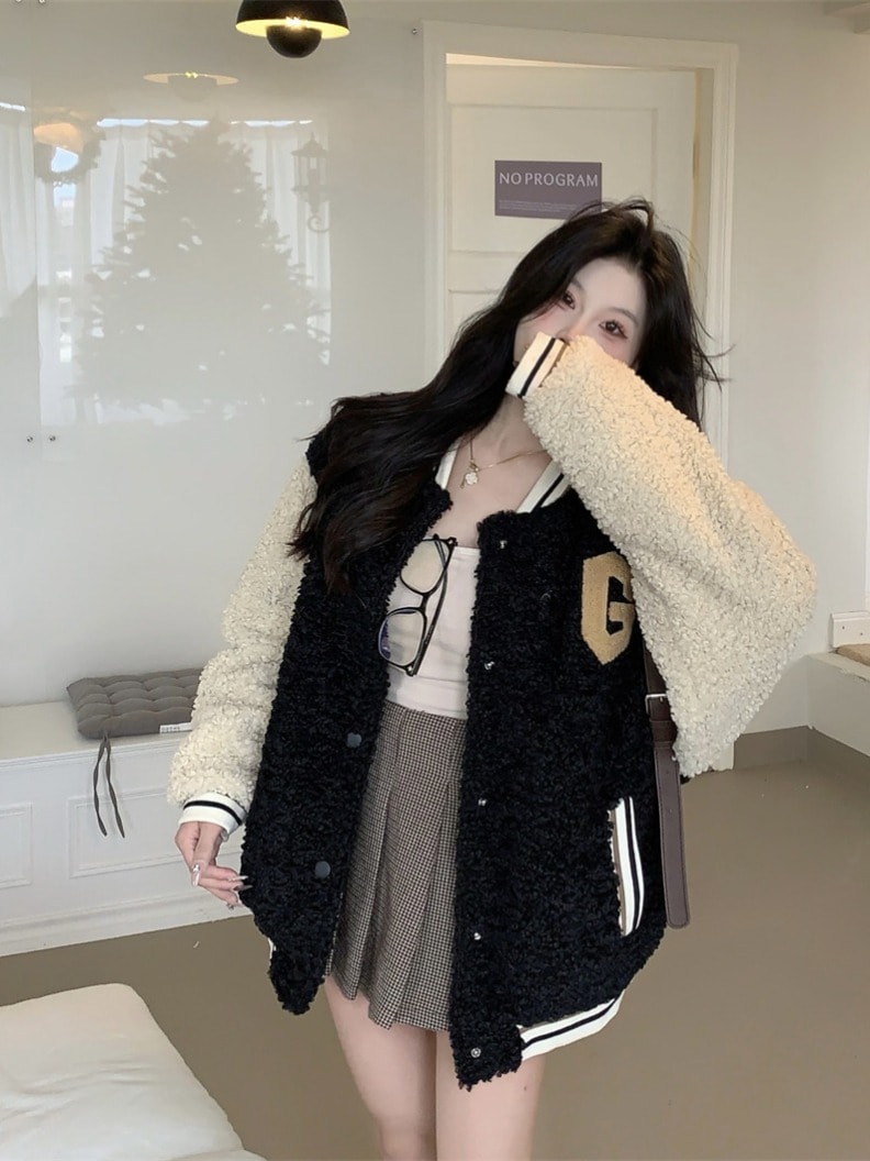 秋冬防寒あったかアウター中綿刺繍配色韓国風ロゴ コートかわいいブルゾンファー付きファッション系裹起毛大人ゆったりカジュアルストリートサイズレディースムートンエコゆるダボシルエット学生通学丈スポーティー 秋冬防寒あったかアウター中綿刺繍配色韓国風ロゴ コートかわいいブルゾンファー付きファッション系裹起毛大人ゆったりカジュアルストリートサイズレディースムートンエコゆるダボシルエット学生通学丈スポーティー