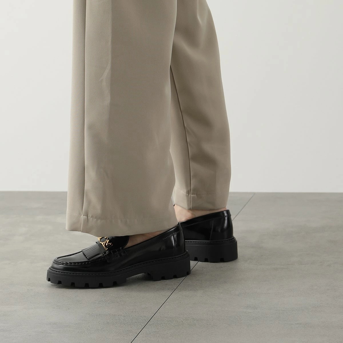 TODS トッズ ローファー XXW08J0GF80SHA レディース Tチェーン メタル フリンジ レザーシューズ チャンキーソール ラバーソール 靴 カラー