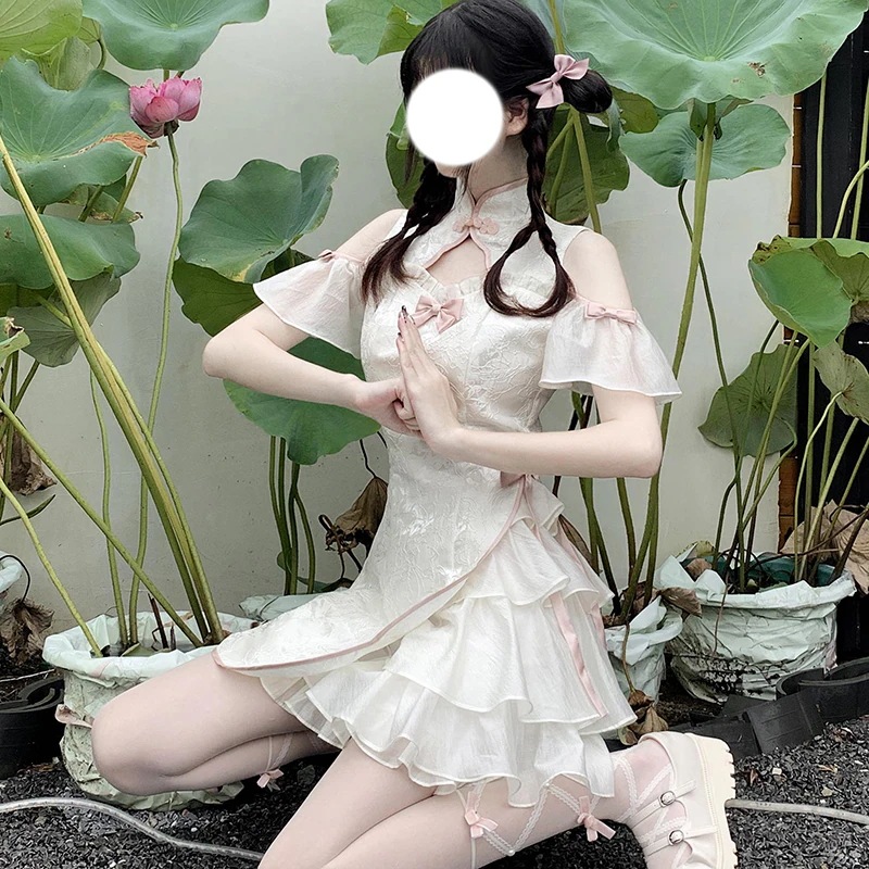 幾何学模様のノースリーブドレス 新品未使用TABASA 幾何学模様 ノースリーブワンピース 美品TABASA