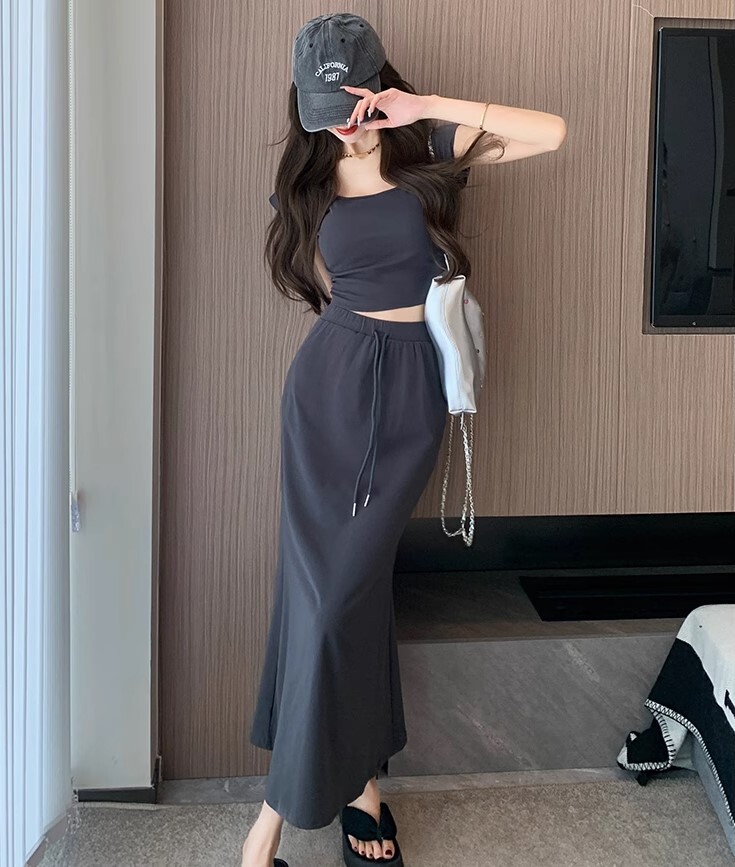 Tシャツ スカート 2点セット セットアップ スポーツカジュアル Tシャツ ロング丈 半袖 ハイウエスト かわいい 大人可愛い きれいめ シンプル カジュアル 大人 上品 おしゃれ お洒落 かっこいい Tシャツ スカート 2点セット セットアップ スポーツカジュアル Tシャツ ロング丈 半袖 ハイウエスト かわいい 大人可愛い きれいめ シンプル カジュアル 大人 上品 おしゃれ お洒落 かっこいい