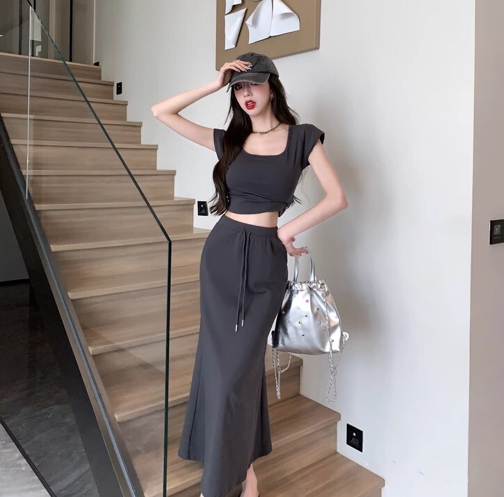 Tシャツ スカート 2点セット セットアップ スポーツカジュアル Tシャツ ロング丈 半袖 ハイウエスト かわいい 大人可愛い きれいめ シンプル カジュアル 大人 上品 おしゃれ お洒落 かっこいい Tシャツ スカート 2点セット セットアップ スポーツカジュアル Tシャツ ロング丈 半袖 ハイウエスト かわいい 大人可愛い きれいめ シンプル カジュアル 大人 上品 おしゃれ お洒落 かっこいい