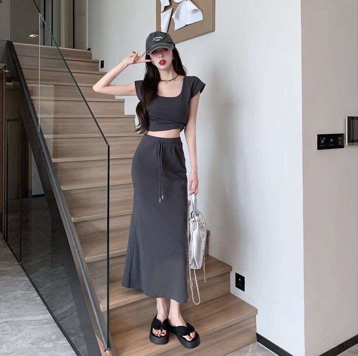 Tシャツ スカート 2点セット セットアップ スポーツカジュアル Tシャツ ロング丈 半袖 ハイウエスト かわいい 大人可愛い きれいめ シンプル カジュアル 大人 上品 おしゃれ お洒落 かっこいい Tシャツ スカート 2点セット セットアップ スポーツカジュアル Tシャツ ロング丈 半袖 ハイウエスト かわいい 大人可愛い きれいめ シンプル カジュアル 大人 上品 おしゃれ お洒落 かっこいい