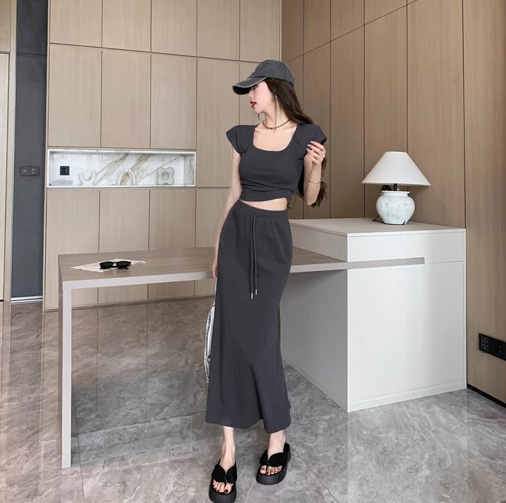 Tシャツ スカート 2点セット セットアップ スポーツカジュアル Tシャツ ロング丈 半袖 ハイウエスト かわいい 大人可愛い きれいめ シンプル カジュアル 大人 上品 おしゃれ お洒落 かっこいい Tシャツ スカート 2点セット セットアップ スポーツカジュアル Tシャツ ロング丈 半袖 ハイウエスト かわいい 大人可愛い きれいめ シンプル カジュアル 大人 上品 おしゃれ お洒落 かっこいい