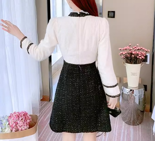 レディース ワンピース 膝丈 ミドル丈 長袖 ラウンドネック Aライン フリル ファスナー 切り替えデザイン ドッキング ベルベット かわいい 大人可愛い きれいめ 上品 おしゃれ レトロ ガーリー レディース ワンピース 膝丈 ミドル丈 長袖 ラウンドネック Aライン フリル ファスナー 切り替えデザイン ドッキング ベルベット かわいい 大人可愛い きれいめ 上品 おしゃれ レトロ ガーリー