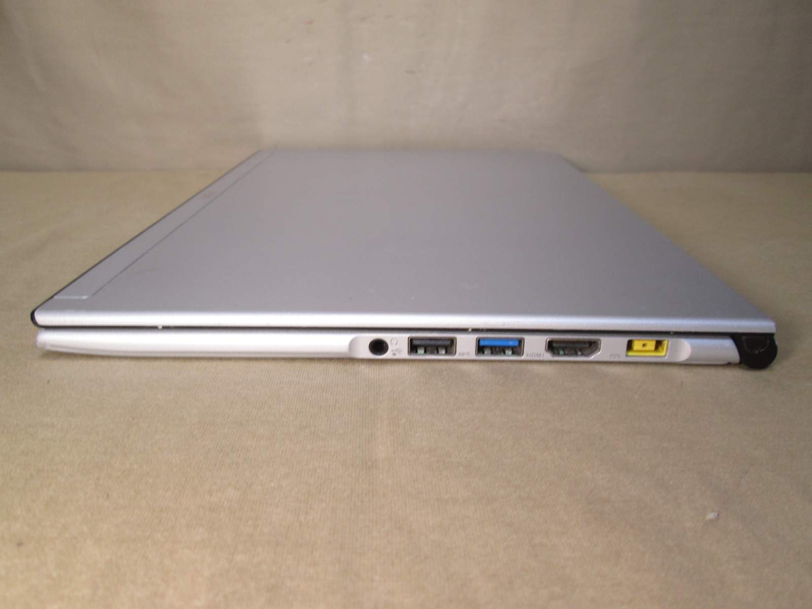 VersaPro UltraLite PC-VJ19SGZDF【SSD搭載】　Core i7 3517U　【Windows10 Home】Office [91301]