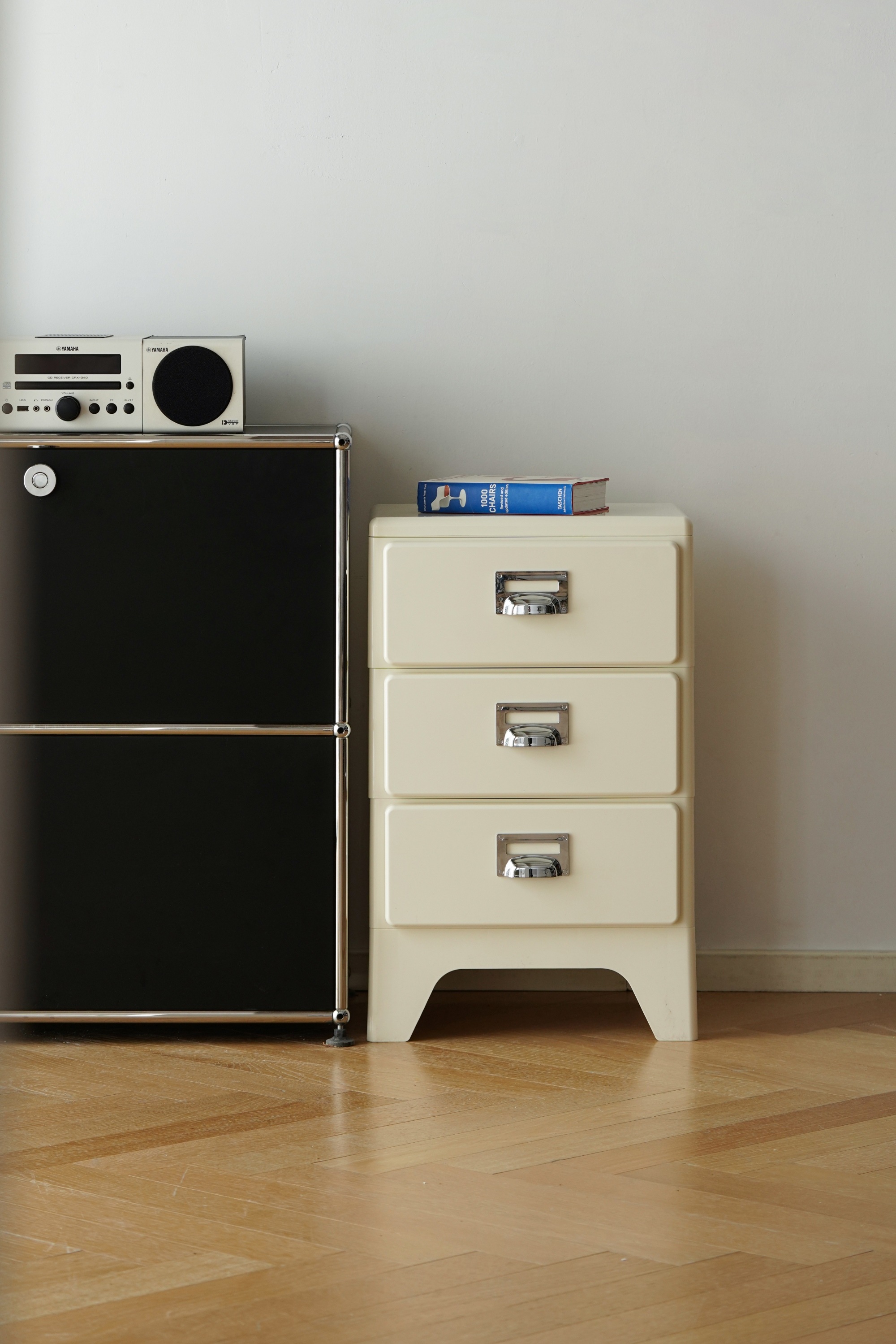 197チェスト 組立不要 5段 収納ケース 収納ボックス 引き出し プラスチック 丈夫なABS素材 2段/3段4段/5段 北欧風 レトロ風 おしゃれ お掃除ラク脚付き かわい 収納ケース