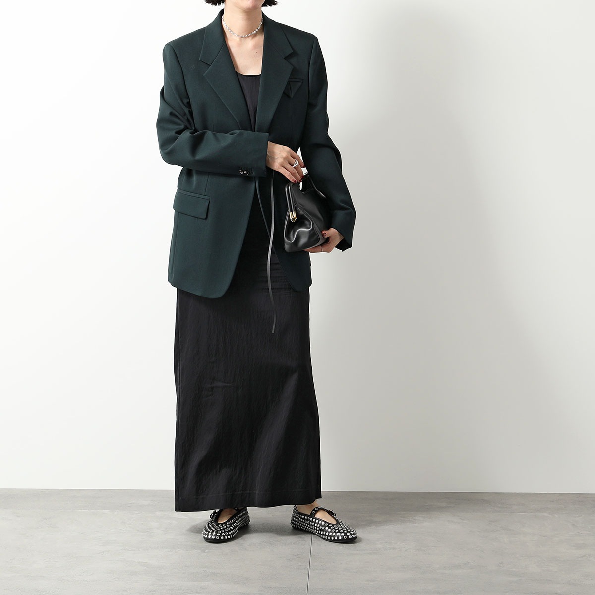 ALAIA アライア バレエシューズ BALLERINA STRAP AA3A029CK116 レディース フラットシューズ レザー ラインストーン装飾 靴 20/BLANC-CASSE【箱B】 ALAIA アライア バレエシューズ BALLERINA STRAP AA3A029CK116 レディース フラットシューズ レザー ラインストーン装飾 靴 20/BLANC-CASSE【箱B】