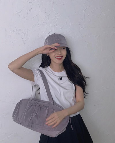 韓国限定 ニューバランス IUピック ヴァイオレット グロッシーリボンバッグ 韓国限定 ニューバランス IU グロッシー リボンバッグブラック