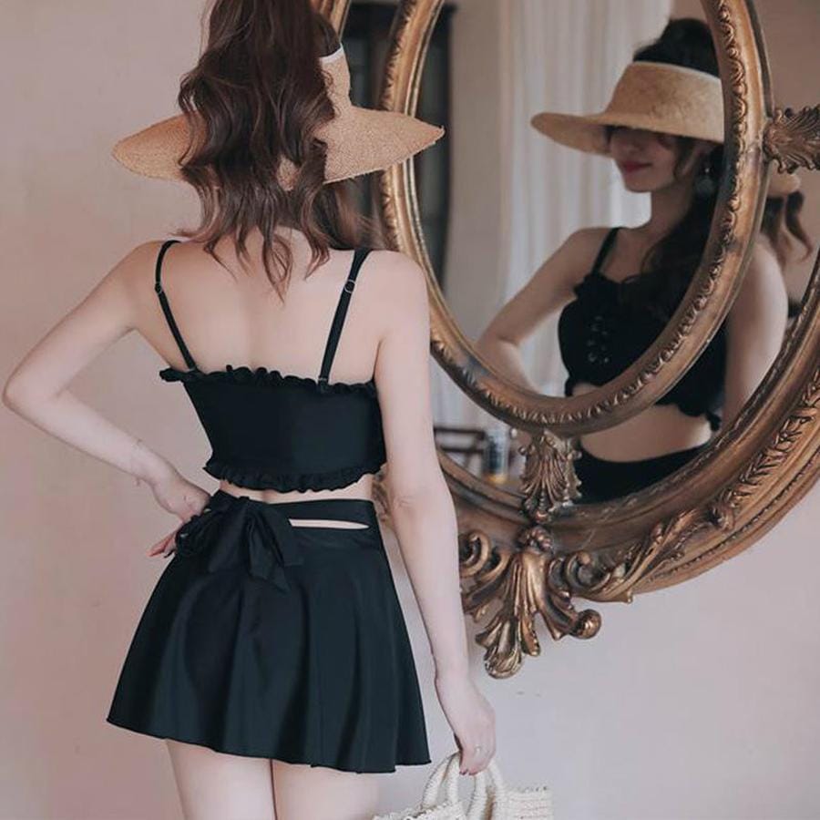 レディース水着ツーピースフレアフリル 編み上げ 胸リボン腰リボン Aライン スカートパンツタイプ温泉海プールスイミングビーチリゾートマリン海水浴休み旅行可愛いセクシー女性ブラック黒色SMLXLサイズ レディース水着ツーピースフレアフリル 編み上げ 胸リボン腰リボン Aライン スカートパンツタイプ温泉海プールスイミングビーチリゾートマリン海水浴休み旅行可愛いセクシー女性ブラック黒色SMLXLサイズ