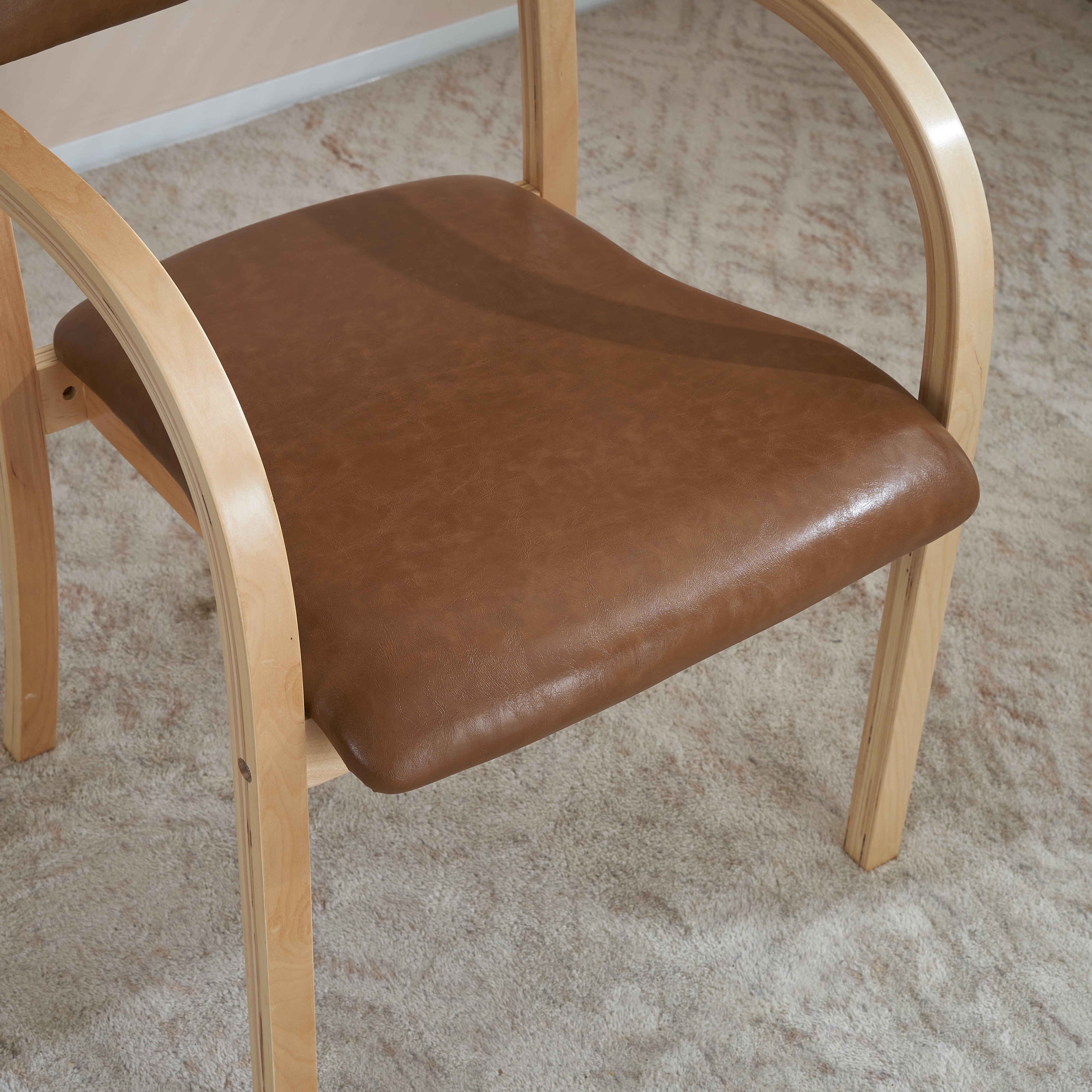 【国内発送】569 ブラウン PU ダイニングチェア 木製 椅子 介護チェア イス 5色選択可能 リビング 【国内発送】569 ブラウン PU ダイニングチェア 木製 椅子 介護チェア イス 5色選択可能 リビング