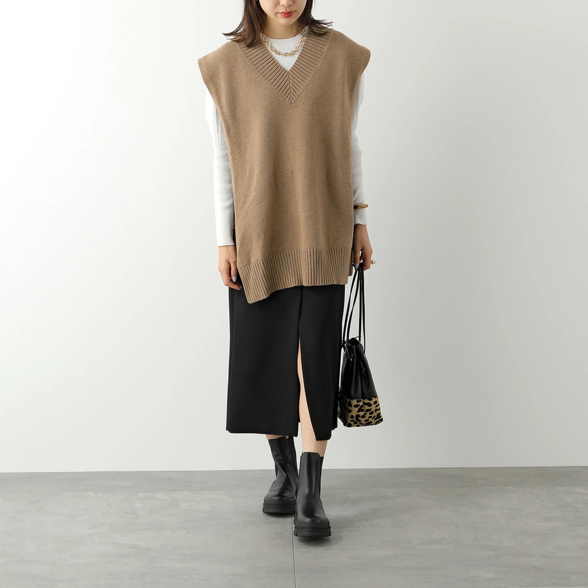 REMME レメ ブーツ ZH-05177 レディース レザー チェルシーブーツ サイドゴアブーツ ショートブーツ ラバーソール 靴 NEGRO REMME レメ ブーツ ZH-05177 レディース レザー チェルシーブーツ サイドゴアブーツ ショートブーツ ラバーソール 靴 NEGRO