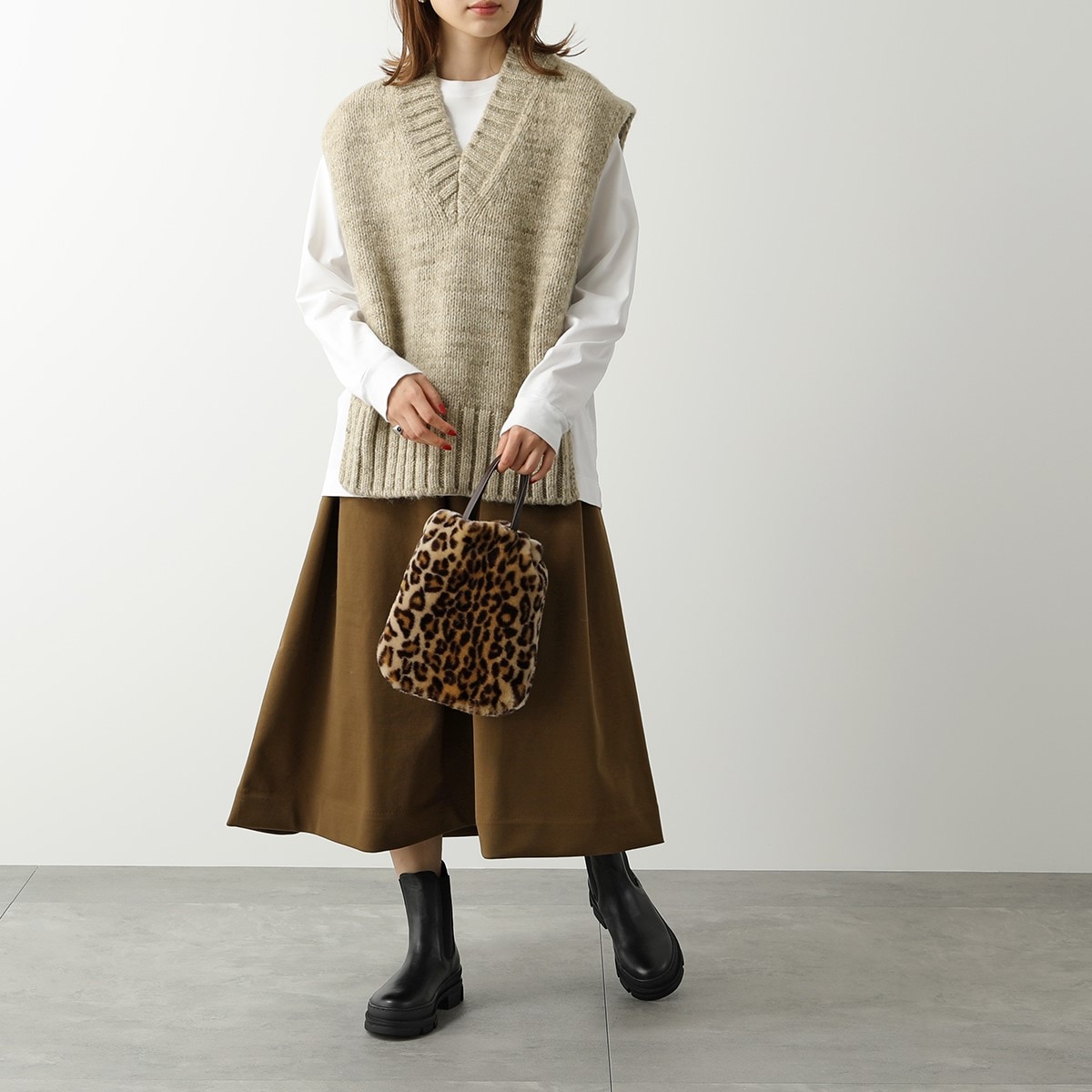 REMME レメ ブーツ ZH-05177 レディース レザー チェルシーブーツ サイドゴアブーツ ショートブーツ ラバーソール 靴 NEGRO REMME レメ ブーツ ZH-05177 レディース レザー チェルシーブーツ サイドゴアブーツ ショートブーツ ラバーソール 靴 NEGRO