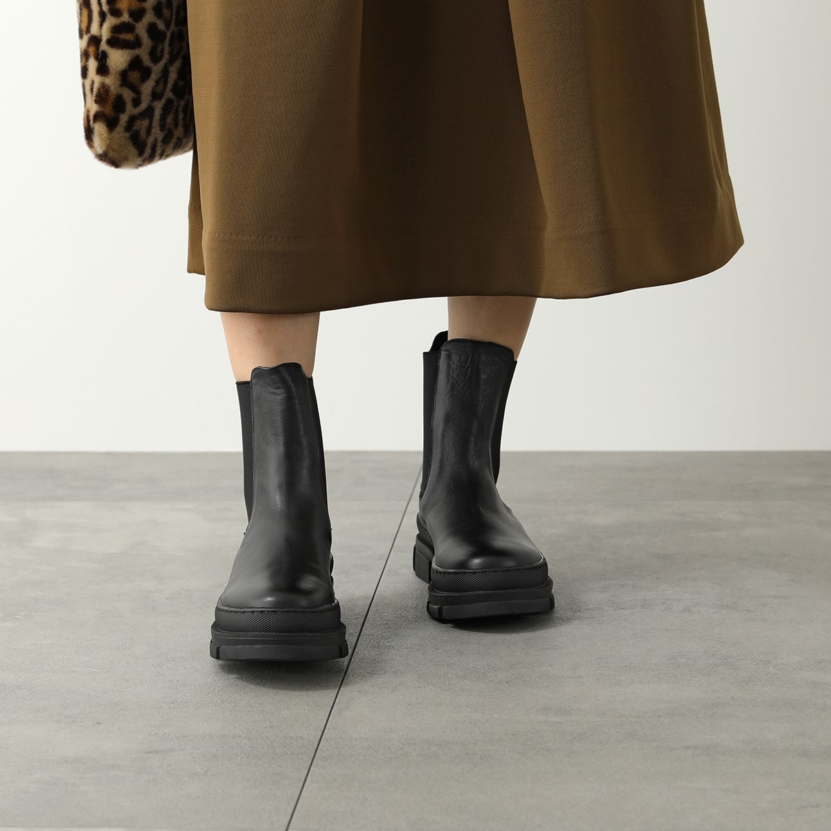 REMME レメ ブーツ ZH-05177 レディース レザー チェルシーブーツ サイドゴアブーツ ショートブーツ ラバーソール 靴 NEGRO REMME レメ ブーツ ZH-05177 レディース レザー チェルシーブーツ サイドゴアブーツ ショートブーツ ラバーソール 靴 NEGRO