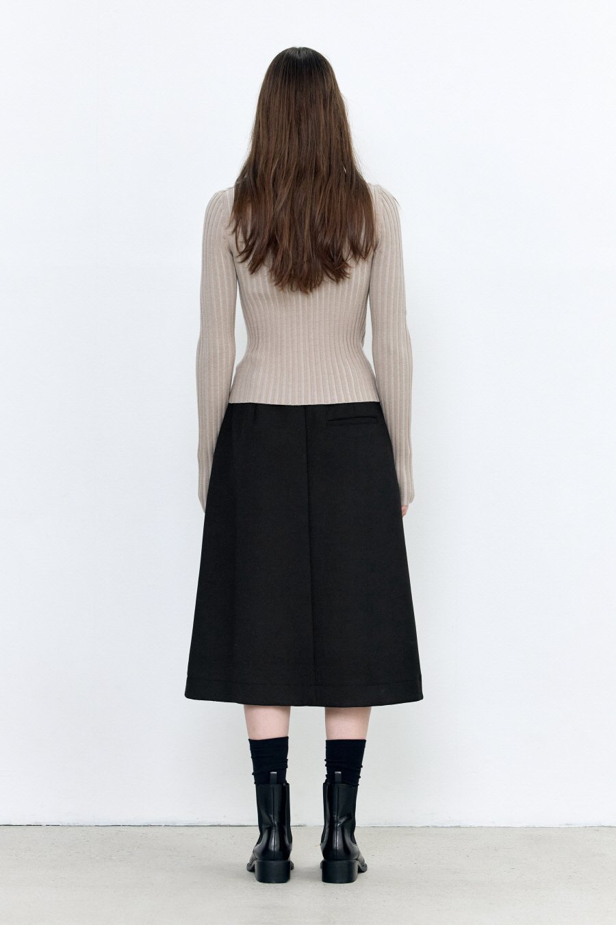【INSILENCE】[WOMEN] DUAL COLOR KNITWEAR ZIP-UP : ASH BEIGE