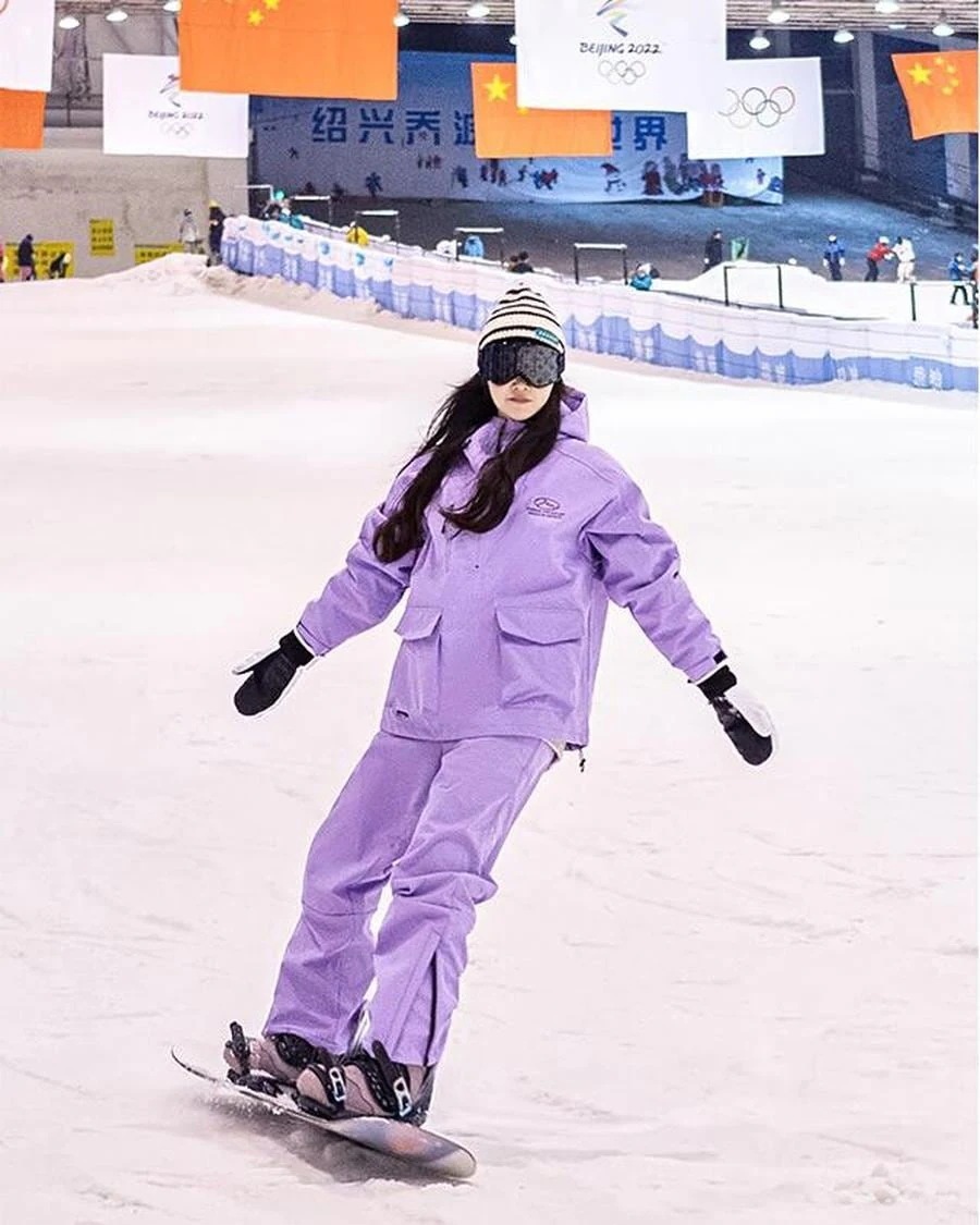 【急速出荷!】24 スノーボードウェア スノボウェア 上下セット 全色男女兼用 帽子眼鏡手袋 スキーウェア レディース スノボウェア ジャケット パンツ 上下セットスノーウェア スキー 撥水 ペアルッ 【急速出荷!】24 スノーボードウェア スノボウェア 上下セット 全色男女兼用 帽子眼鏡手袋 スキーウェア レディース スノボウェア ジャケット パンツ 上下セットスノーウェア スキー 撥水 ペアルッ