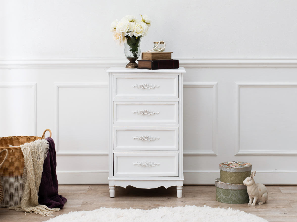 チェスト 4段 ウッドプロダクツ 幅50cm 足付 ホワイト 引き出し FAX台 電話台 整理タンス 書類ケース 衣類収納 木製 姫系 クラシック チェスト 4段 ウッドプロダクツ 幅50cm 足付 ホワイト 引き出し FAX台 電話台 整理タンス 書類ケース 衣類収納 木製 姫系 クラシック