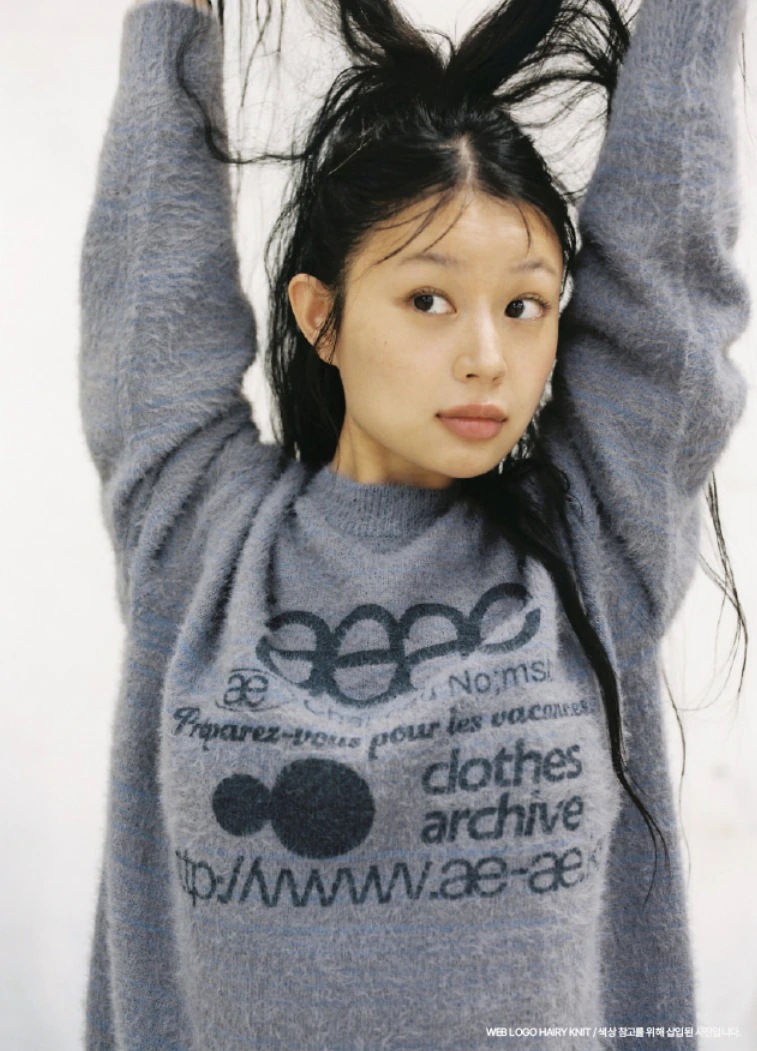 【aeae】 WEB LOGO HAIRY KNIT : SMOKY BLUE