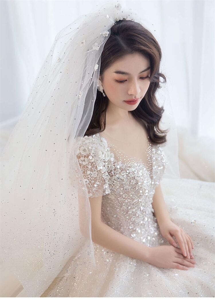 ホワイト ウェディングドレスウェディングドレス 半袖花がら Aライン 編み上げタイプ 撮影 披露宴 ホワイト ウェディングドレスウェディングドレス 半袖花がら Aライン 編み上げタイプ 撮影 披露宴