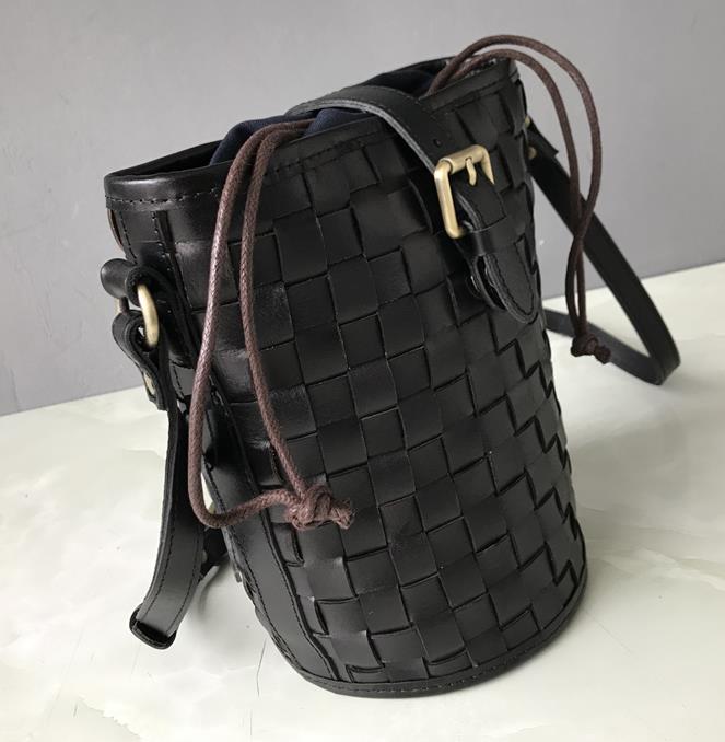 手編みレザー女性牛革バケットバッグクロスボディ 手編みレザー女性牛革バケットバッグクロスボディ