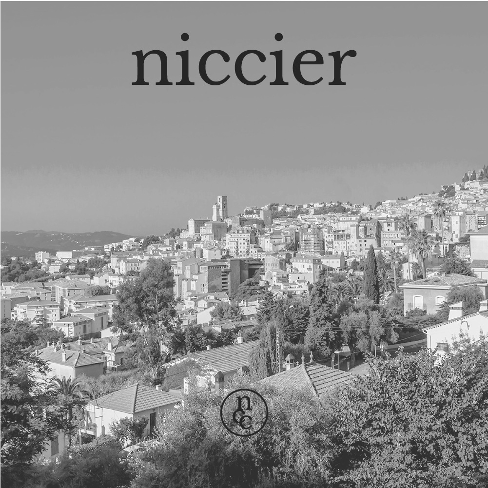 パフューム ハンドクリーム 50ml/ プレゼントにもok!/韓国人気 / 香水のような香り / 保湿ケア / フレッシュ / 韓国コスメ/シアバター/香水ブランド/ギフト/韓コス/デイリー/香