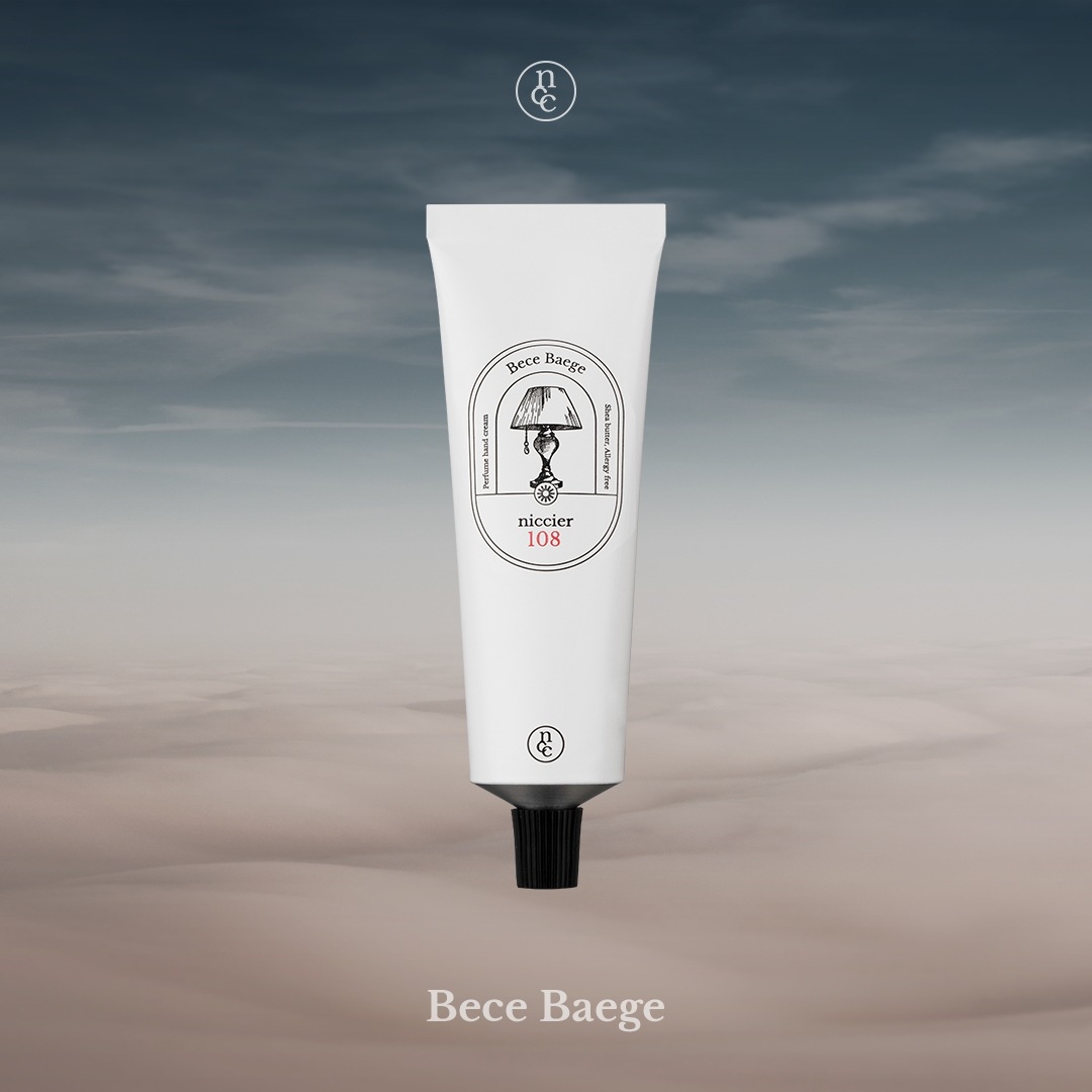 パフューム ハンドクリーム 50ml/ プレゼントにもok!/韓国人気 / 香水のような香り / 保湿ケア / フレッシュ / 韓国コスメ/シアバター/香水ブランド/ギフト/韓コス/デイリー/香