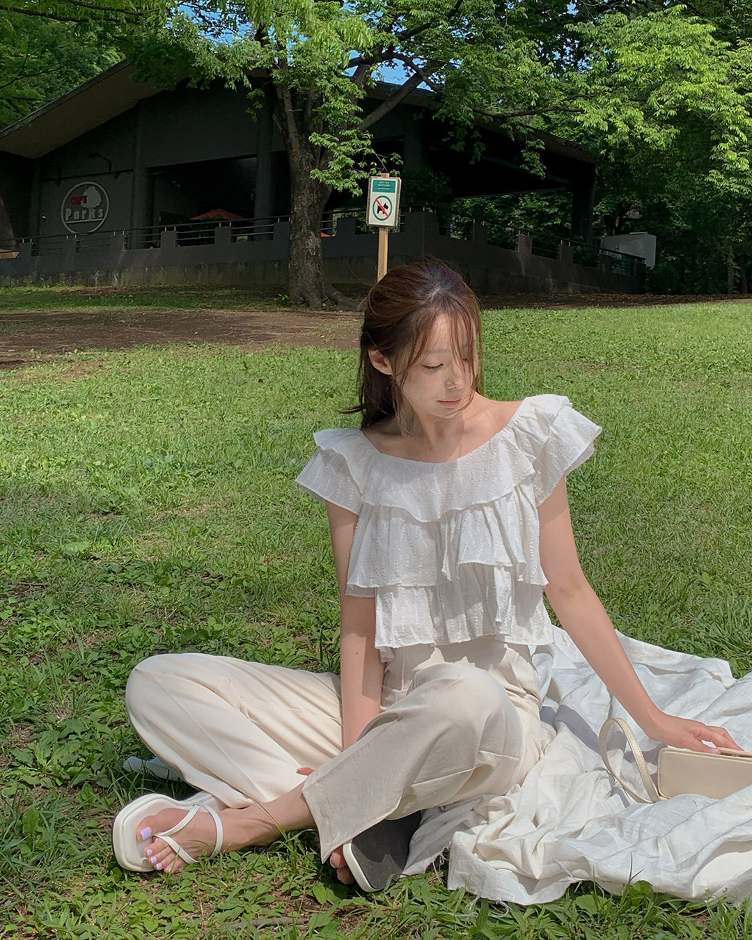 ルボフリルブラウス韓国ファッション レディース ルボフリルブラウス韓国ファッション レディース