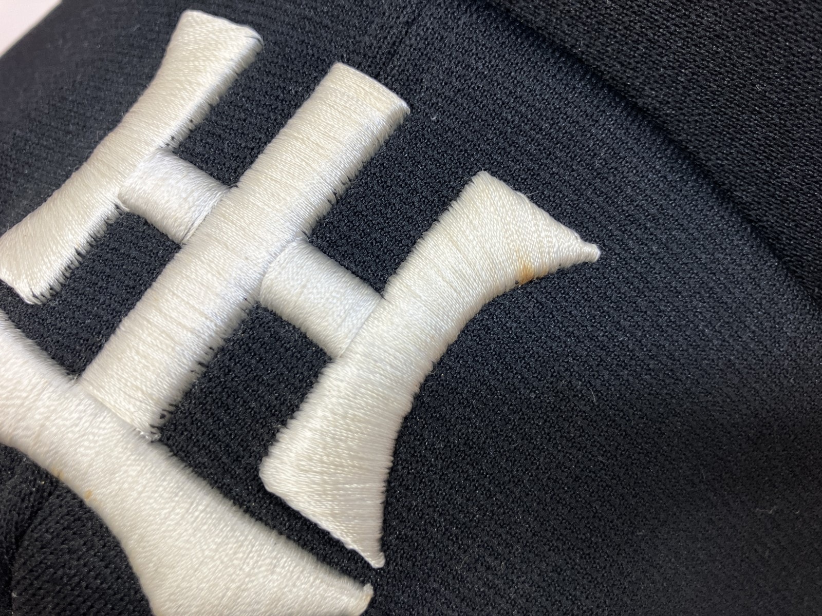 Hanshin Tigers 阪神タイガース 中央帽子 キャップ ブラック【中古】 ユニセックス Hanshin Tigers 阪神タイガース 中央帽子 キャップ ブラック【中古】 ユニセックス