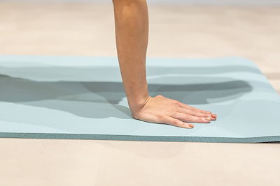 【新品未使用】SUKARA ヨガマット TRAVEL YOGA MAT 新品 【SUKALA】スカーラ トラベルヨガマットLAVA ラバ SEA 海