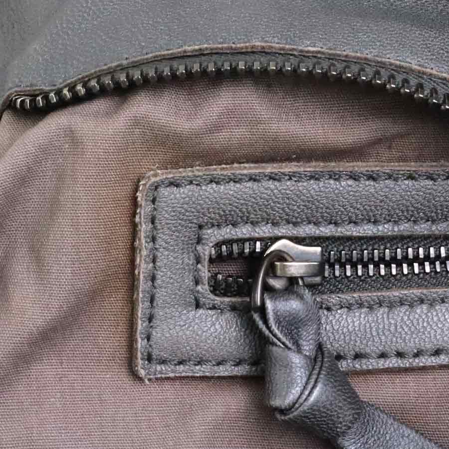 ボッテガヴェネタ BOTTEGAVENETA ショルダーバッグ レザー グレー×ブラック ユニセックス 56285g ボッテガヴェネタ BOTTEGAVENETA ショルダーバッグ レザー グレー×ブラック ユニセックス 56285g