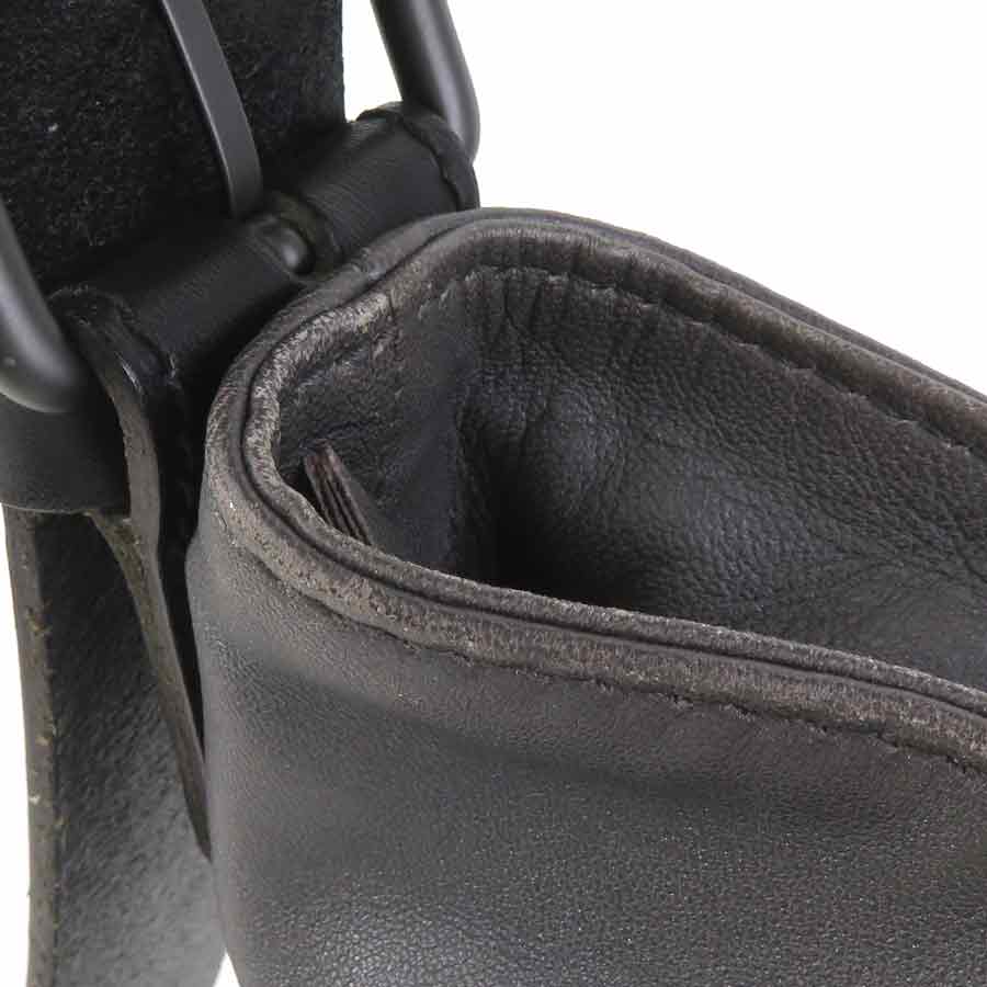 ボッテガヴェネタ BOTTEGAVENETA ショルダーバッグ レザー グレー×ブラック ユニセックス 56285g ボッテガヴェネタ BOTTEGAVENETA ショルダーバッグ レザー グレー×ブラック ユニセックス 56285g