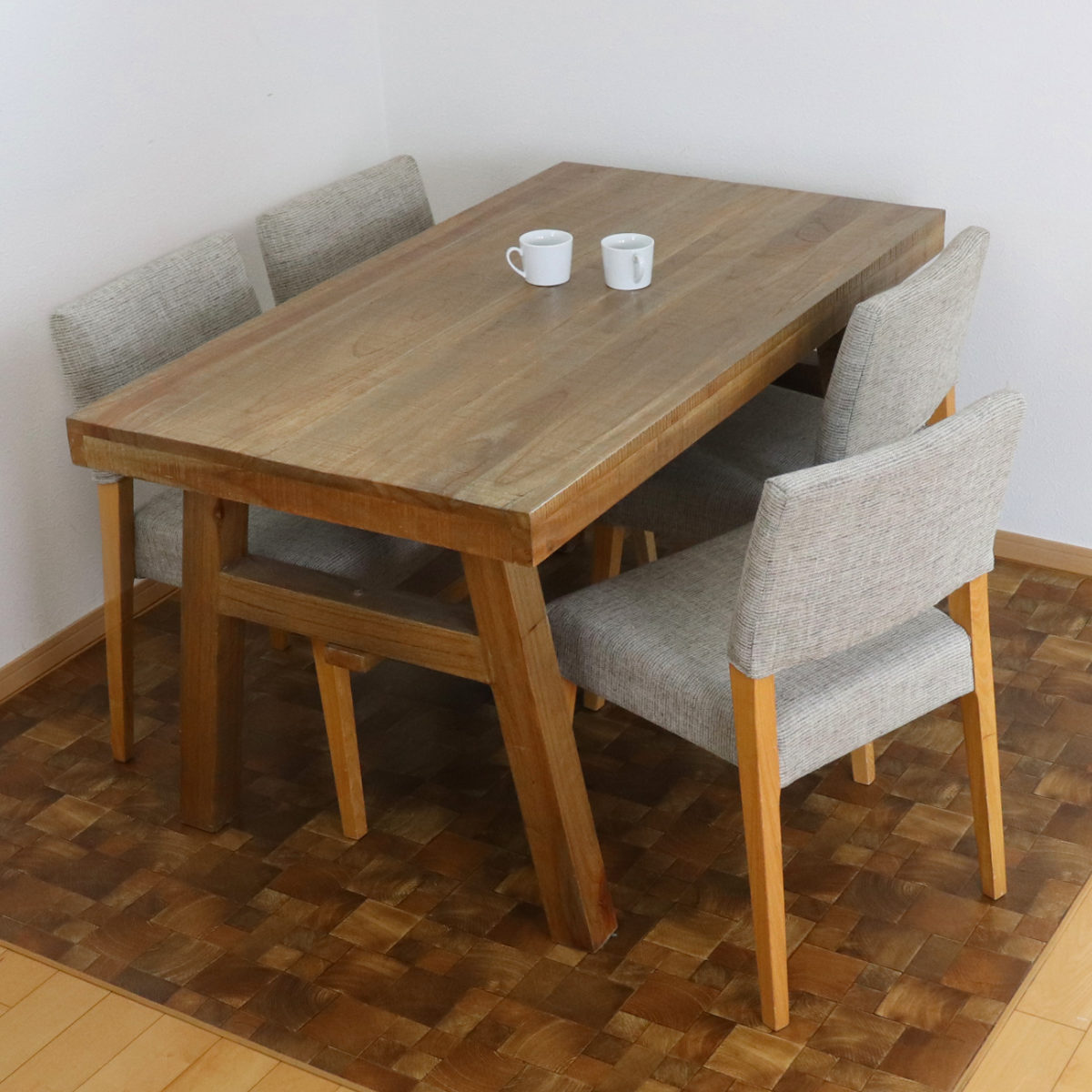 ラグ ダイニングラグ 木目調 182x130cm 防炎加工 撥水加工 撥水 拭ける 木目 マット フロアマット 長方形 抗菌 防カビ 防水 防炎 日本製 リビング ダイニング 子ども部屋 ラグ ダイニングラグ 木目調 182x130cm 防炎加工 撥水加工 撥水 拭ける 木目 マット フロアマット 長方形 抗菌 防カビ 防水 防炎 日本製 リビング ダイニング 子ども部屋