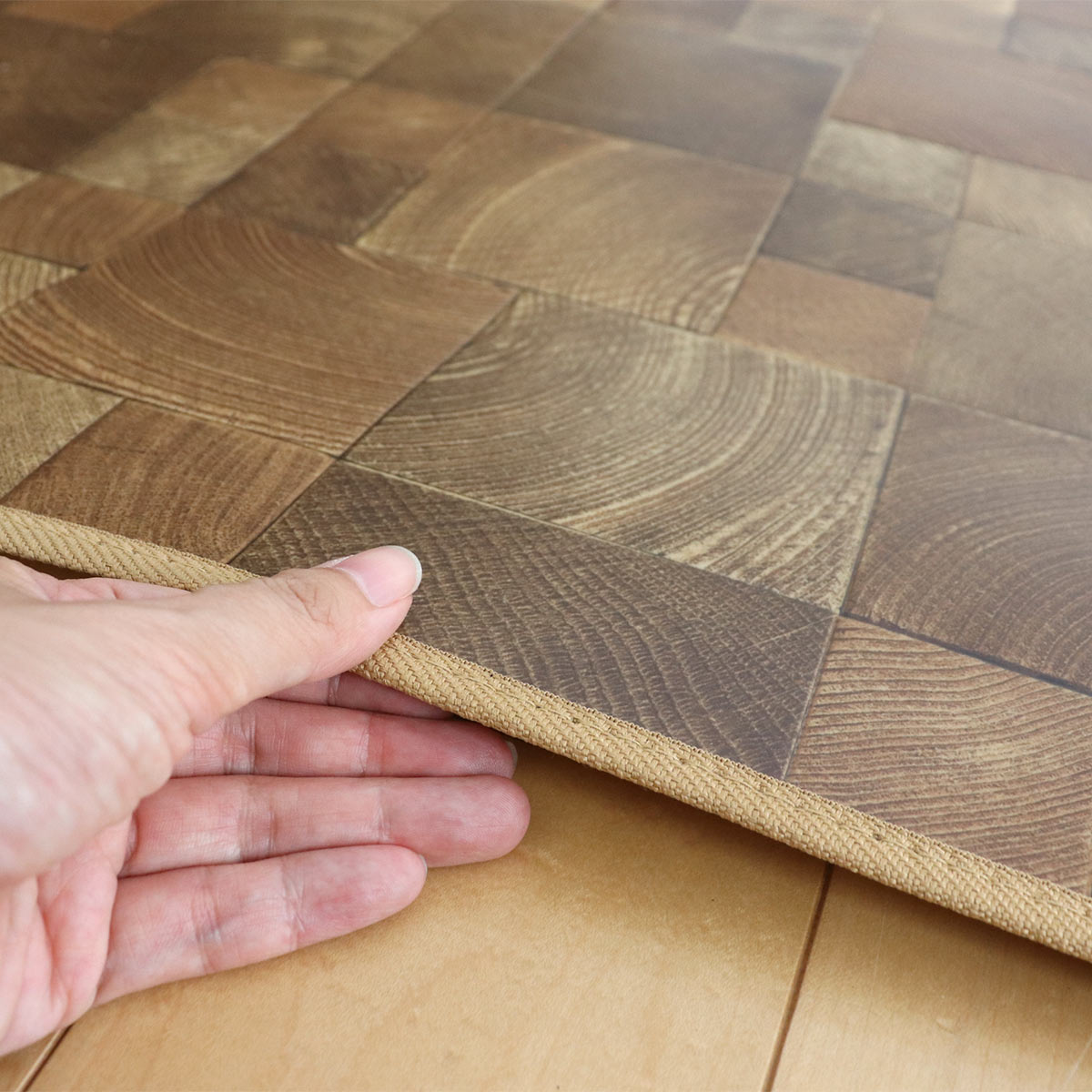 ラグ ダイニングラグ 木目調 182x130cm 防炎加工 撥水加工 撥水 拭ける 木目 マット フロアマット 長方形 抗菌 防カビ 防水 防炎 日本製 リビング ダイニング 子ども部屋 ラグ ダイニングラグ 木目調 182x130cm 防炎加工 撥水加工 撥水 拭ける 木目 マット フロアマット 長方形 抗菌 防カビ 防水 防炎 日本製 リビング ダイニング 子ども部屋