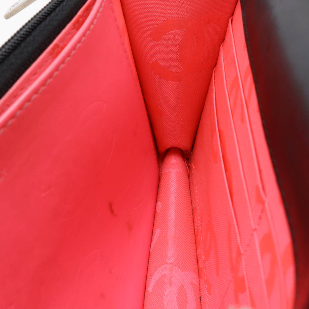 カンボンライン ココマーク チェーンウォレット ショルダーバッグ ポシェット カーフ エナメル ブラック 黒 シルバー金具 A4664 カンボンライン ココマーク チェーンウォレット ショルダーバッグ ポシェット カーフ エナメル ブラック 黒 シルバー金具 A4664