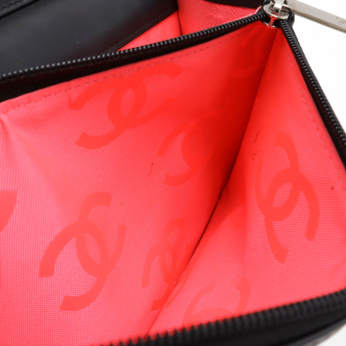 カンボンライン ココマーク チェーンウォレット ショルダーバッグ ポシェット カーフ エナメル ブラック 黒 シルバー金具 A4664 カンボンライン ココマーク チェーンウォレット ショルダーバッグ ポシェット カーフ エナメル ブラック 黒 シルバー金具 A4664