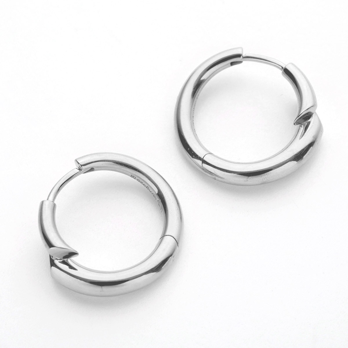 Charlotte Chesnais シャルロットシェネ フープピアス Creoles Biseau クレオール ビゾー 24BO130AR レディース アクセ】 Charlotte Chesnais シャルロットシェネ フープピアス Creoles Biseau クレオール ビゾー 24BO130AR レディース アクセ】