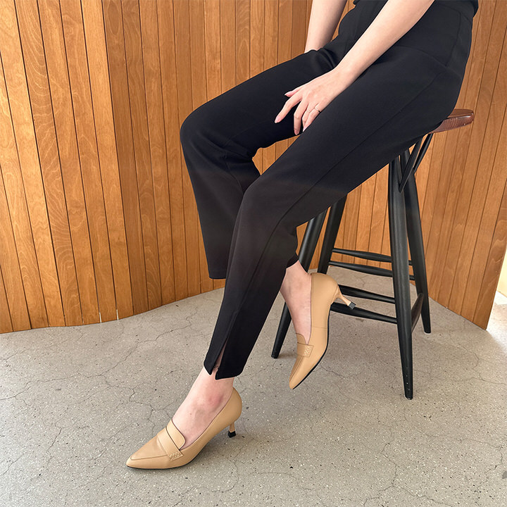 ローファー パンプス 天然牛革 プレーン ポインテッドトゥ レディース 黒 ベージュ 白