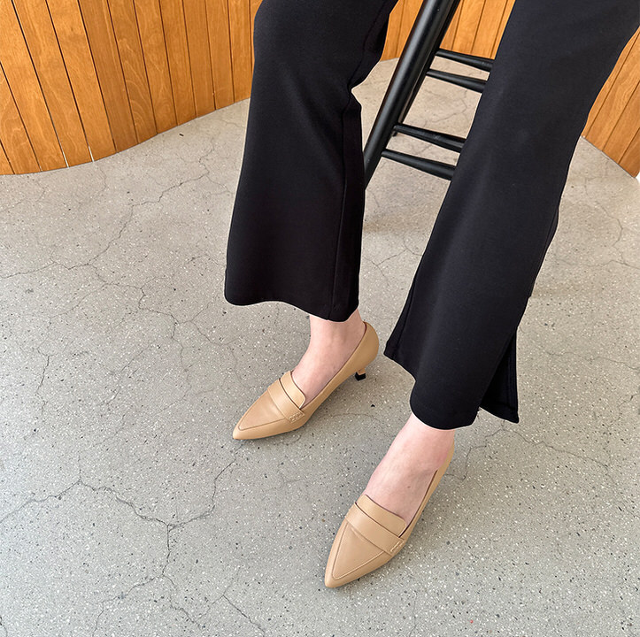 ローファー パンプス 天然牛革 プレーン ポインテッドトゥ レディース 黒 ベージュ 白