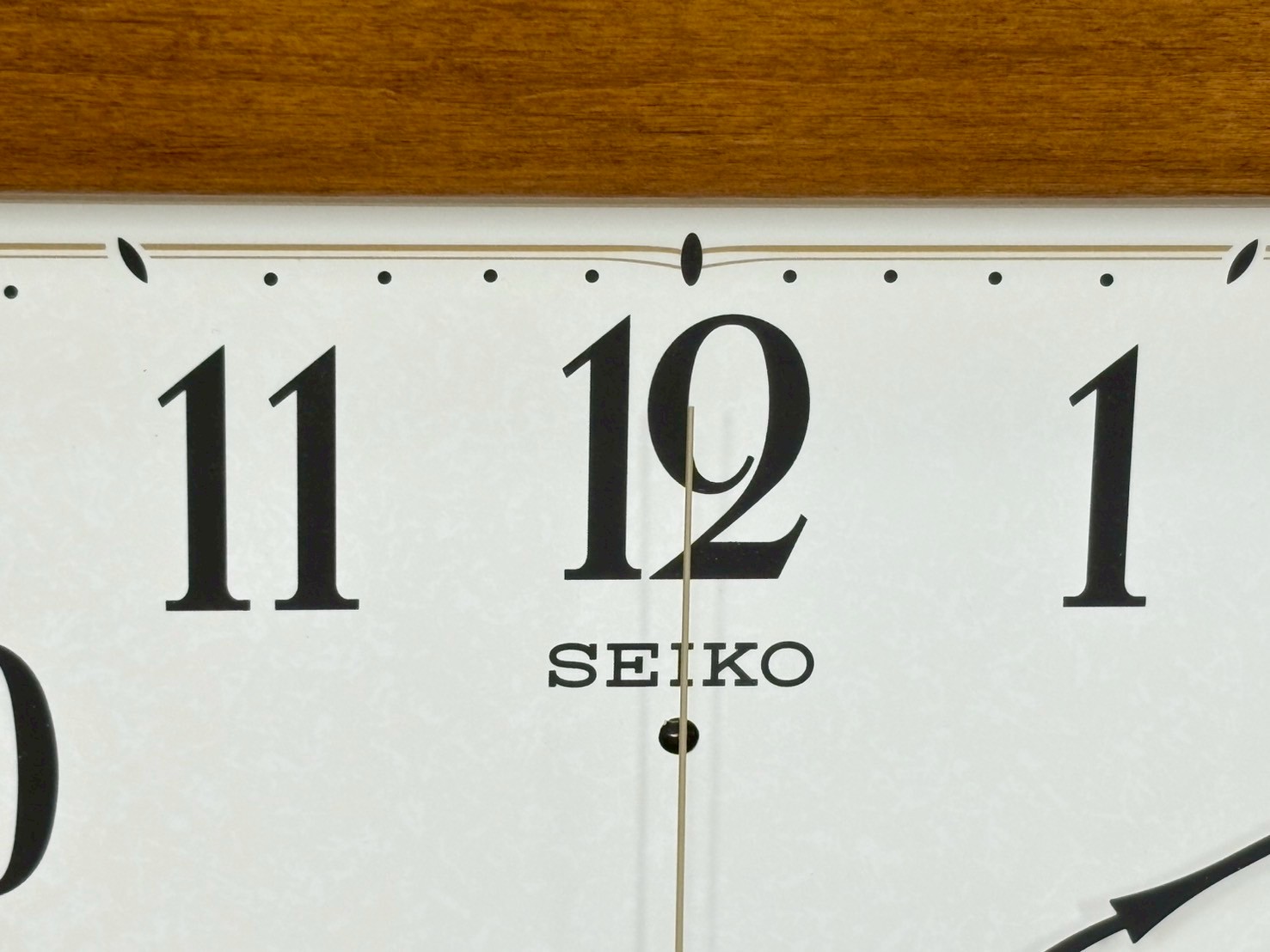 【展示品】掛け時計 電波 アナログ 四角型 木枠 茶木地 KS298B