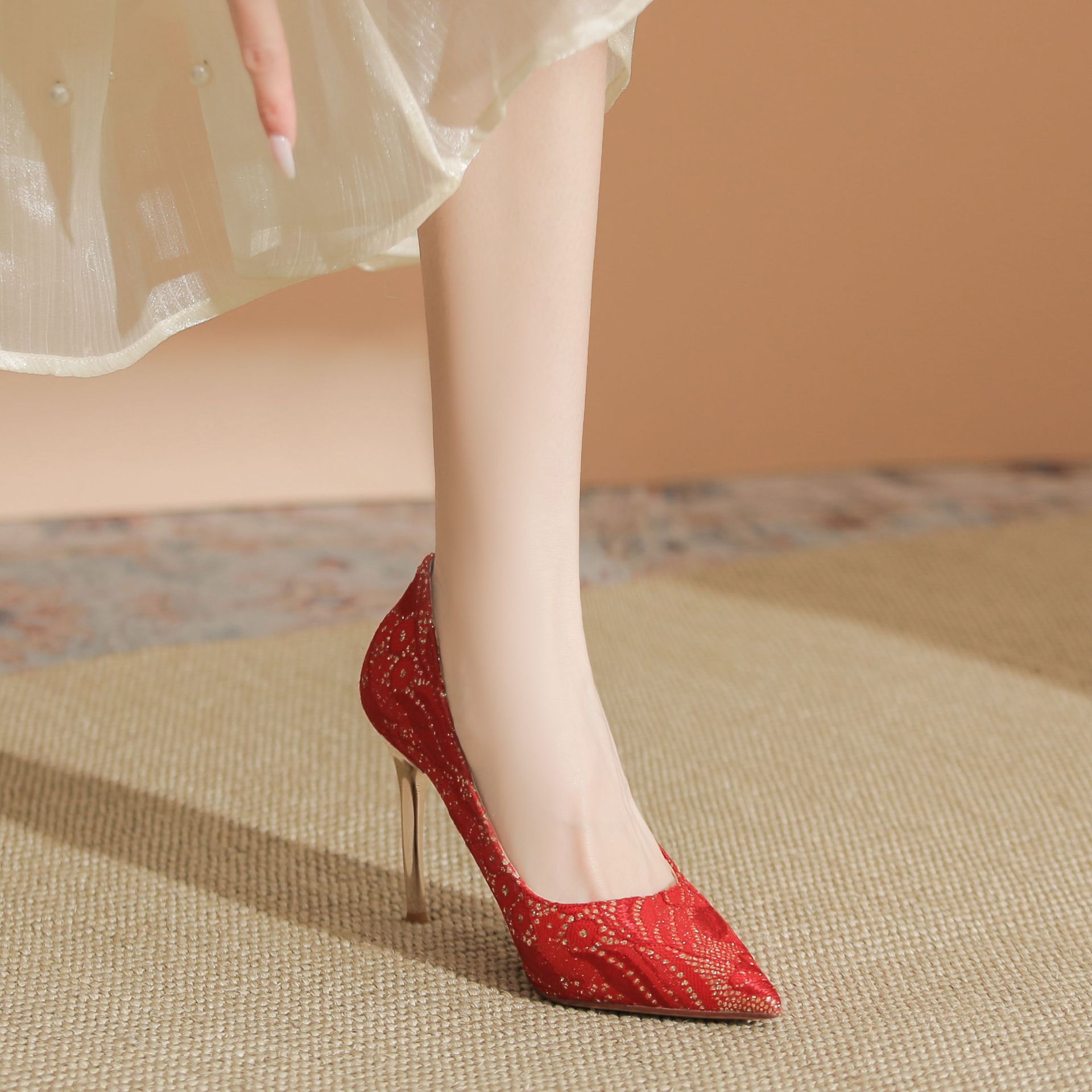 2025新作 パンプス レディース ポインテッドトゥ 歩きやすい7.5cmピンヒール 痛くない 走れる 白 オフィスシューズ スリッポン 疲れない 韓国ファッション パンプス準備したいレイング 2025新作 パンプス レディース ポインテッドトゥ 歩きやすい7.5cmピンヒール 痛くない 走れる 白 オフィスシューズ スリッポン 疲れない 韓国ファッション パンプス準備したいレイング