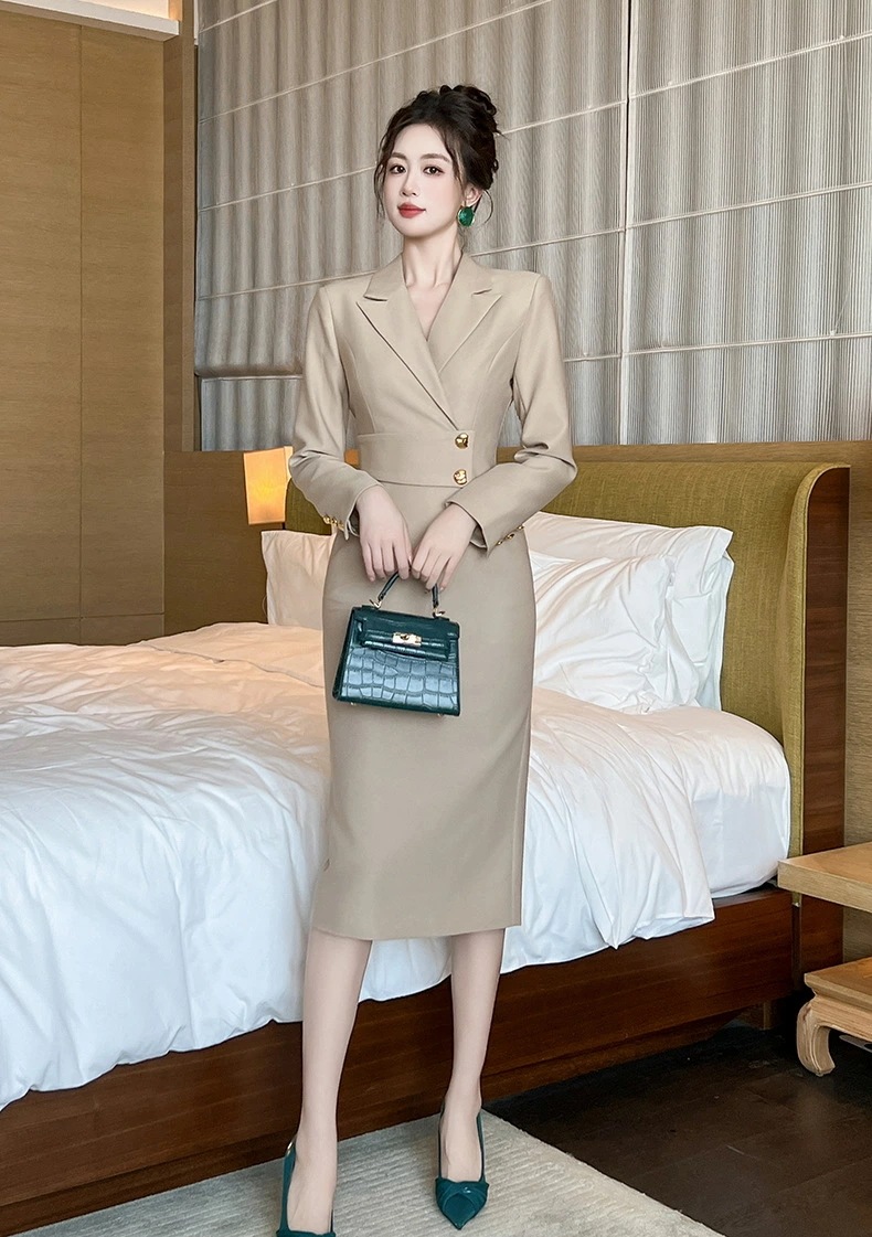 限定SALE!2025 タイトワンピース 姫系ワンピース シンプル ワンピース インポート ひざ丈 ミドル丈 エレガント 韓国ファッション シンプル Vネック パーティドレス 長袖 お嬢様 セクシー 限定SALE!2025 タイトワンピース 姫系ワンピース シンプル ワンピース インポート ひざ丈 ミドル丈 エレガント 韓国ファッション シンプル Vネック パーティドレス 長袖 お嬢様 セクシー