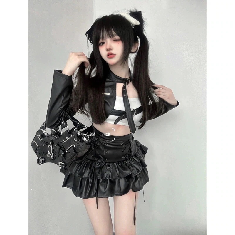 【急速出荷!】サンタコスプレ 25 新作 黒の機関車服 ショット丈 トップス 三点セットサンタコスプレ 【急速出荷!】サンタコスプレ 25 新作 黒の機関車服 ショット丈 トップス 三点セットサンタコスプレ