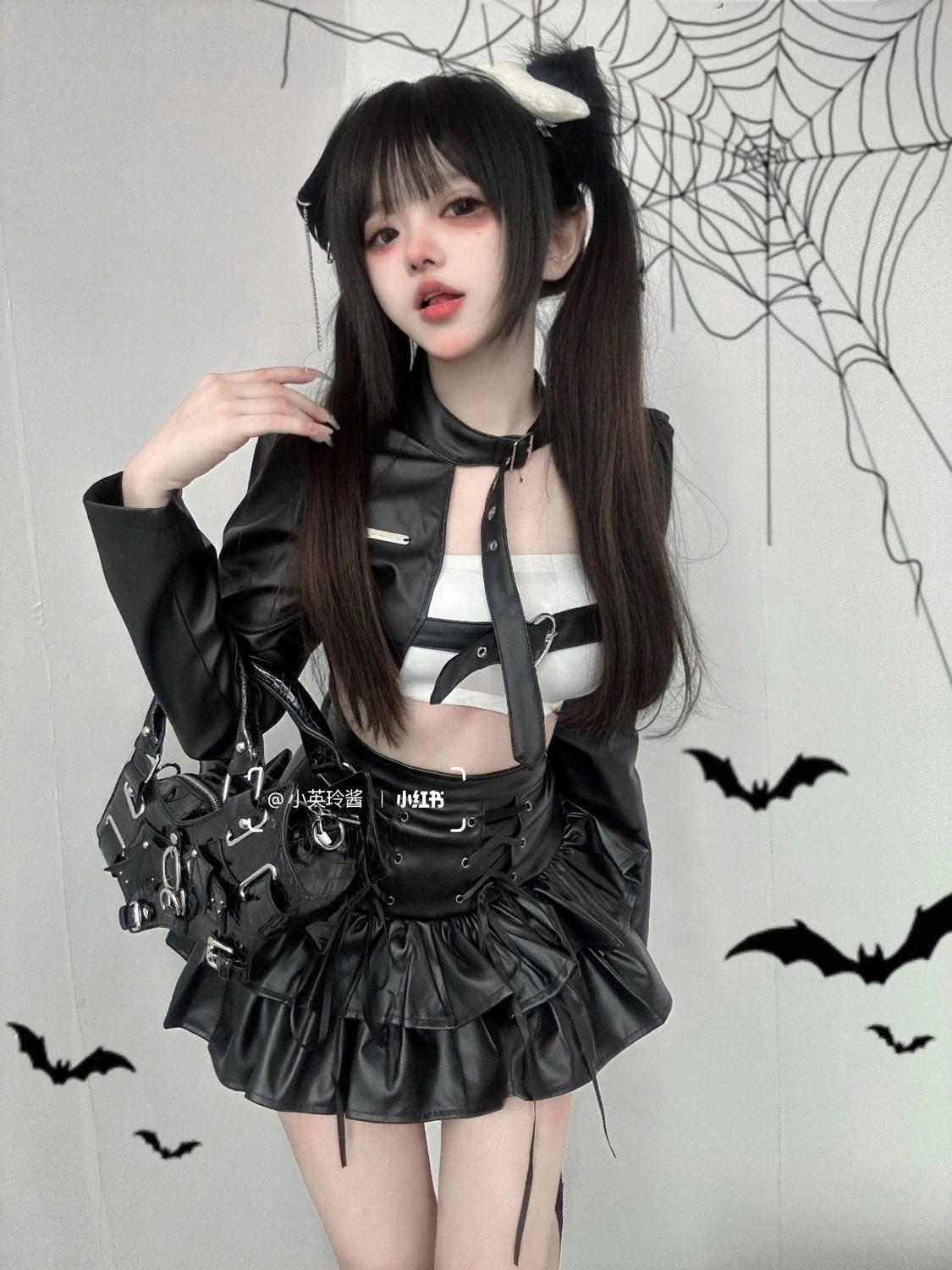 【急速出荷!】サンタコスプレ 25 新作 黒の機関車服 ショット丈 トップス 三点セットサンタコスプレ 【急速出荷!】サンタコスプレ 25 新作 黒の機関車服 ショット丈 トップス 三点セットサンタコスプレ